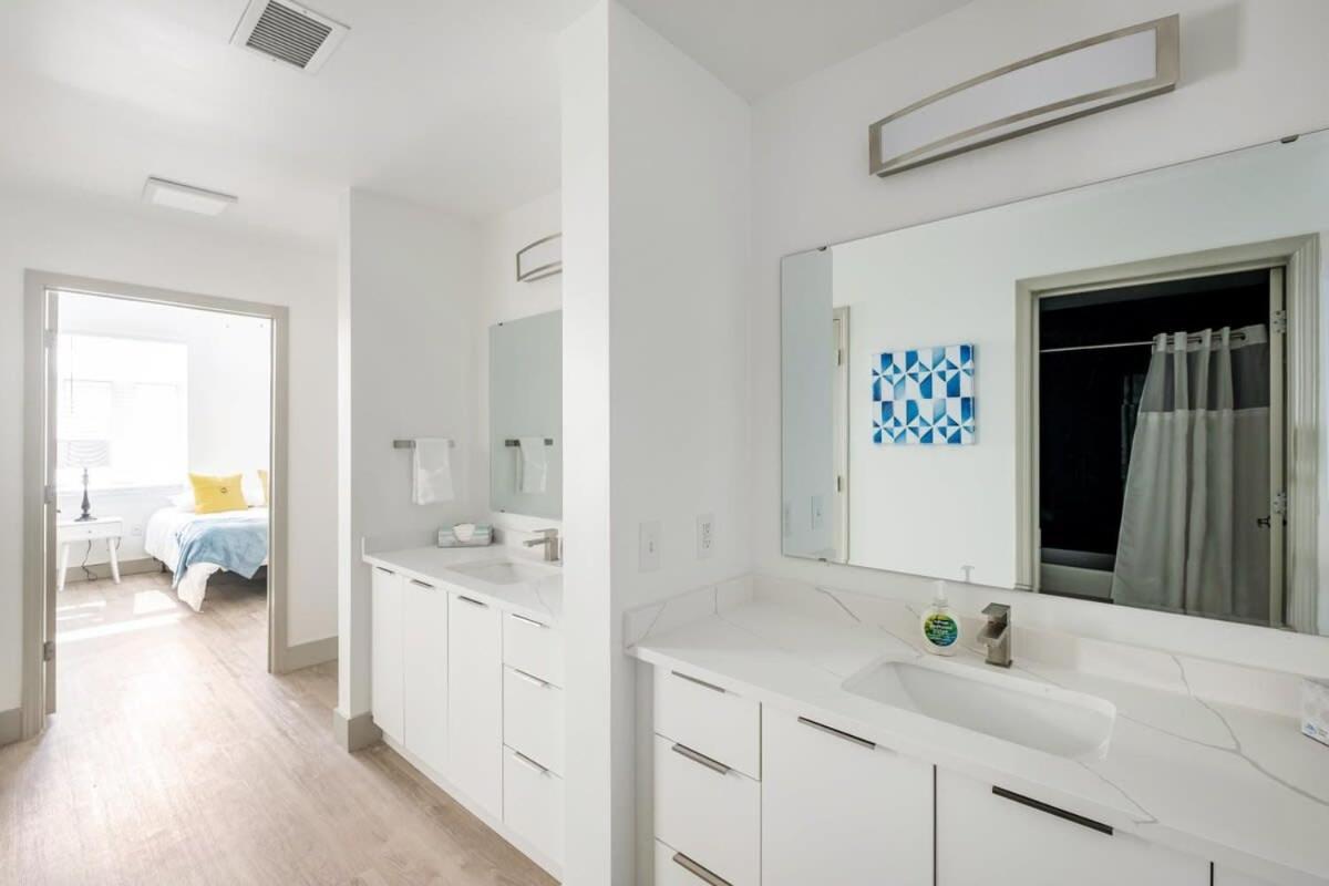 4B 3Ba Premium Family Apartment With Gym 夏洛特 外观 照片