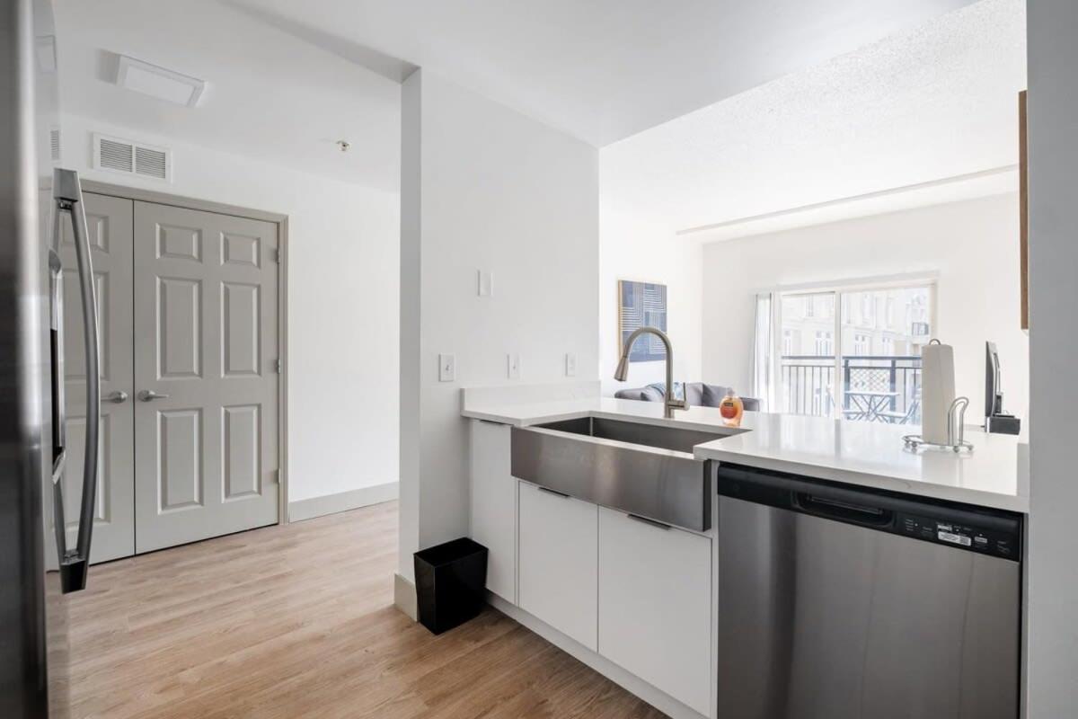 4B 3Ba Premium Family Apartment With Gym 夏洛特 外观 照片